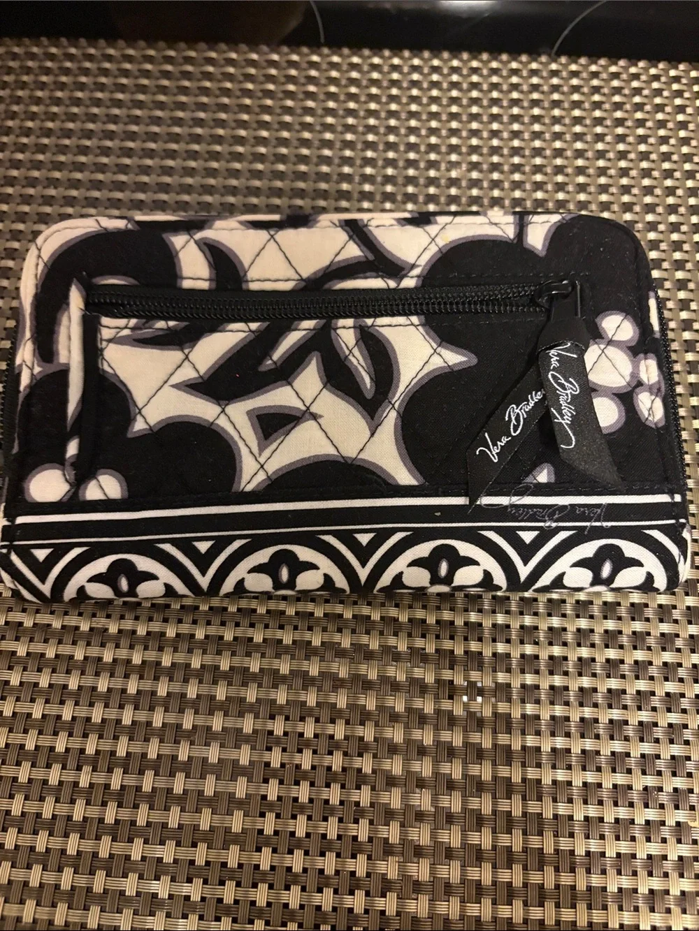 Vera Bradley Black and White Quilted Floral Zip Wallet - Picture 10 of 10
